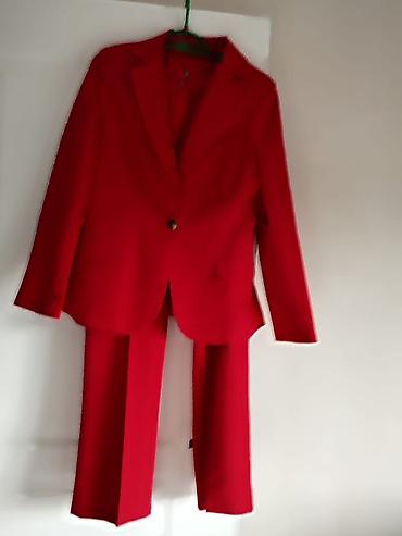 Qadın Qırmızı Kostyum Dəsti - Komplet: Blazer + şalvar - Rəng: Parlaq