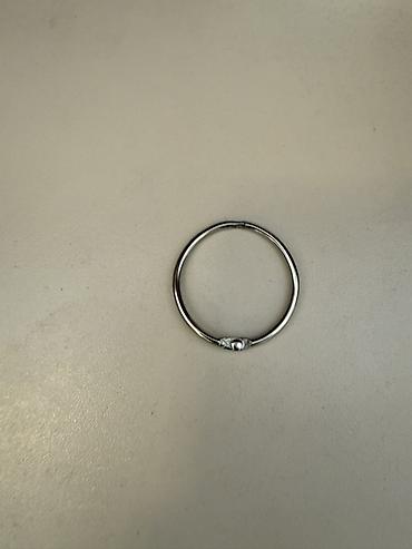 ucuz tablo: Paslanmayan poladdan dairəvi halqa bağlayıcı (snap ring/keyring stili) — 1