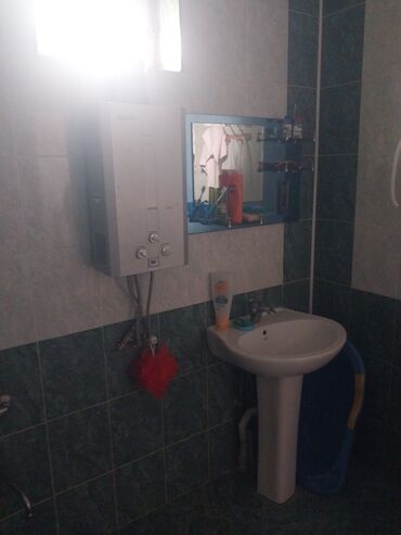 Həyət evləri və villaların satışı: 4 otaqlı, 130 kv. m, Kredit yoxdur, Orta təmir — 12