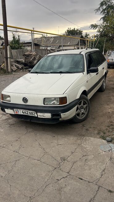 Volkswagen: Volkswagen Passat: 1989 г., 1.8 л, Механика, Бензин, Универсал