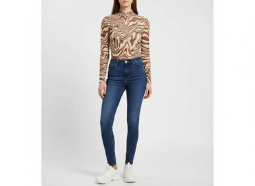t shirty dior: Sinsay, Футболка жіноча, розмір S