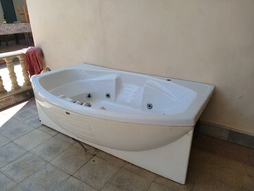 hamam ucun moydadır: 2ci əl,yaxşı vəziyyətdə,cakkuzi vanna