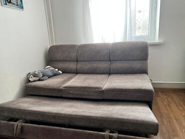 кухонный уголок фото и цены бишкек: Компактный раскладной диван с механизмом выкатного типа. Особенности