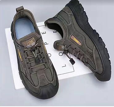 Кроссовки и спортивная обувь: Мужские повседневные кроссовки . Остался только один размер. 41 — 10