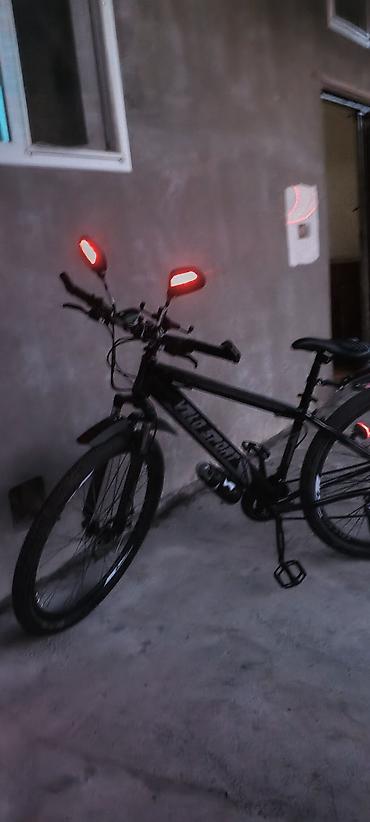 3 tekerli velosibet: Salam ideal vesiyetde 1qy deyil alınıb barter var motosikletlə üsdündə — 1