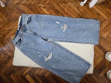 pull and bear pantalone: Jeans, High rise, Ripped