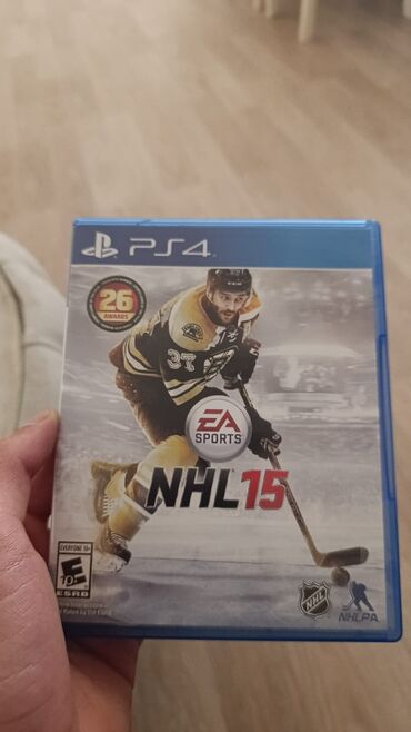 apple iphone 1: EA Sports NHL 15 - PlayStation 4 - Çox səliqəli istifadə olunub çox
