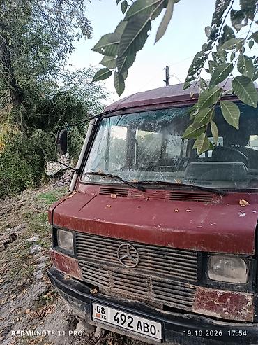 расходомер бмв: Mercedes-Benz 220: 1989 г., Механика, Бус — 3