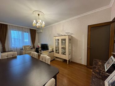 Köhnə tikili: Bakı, 5 otaqlı, Köhnə tikili, m. Əhmədli, 120 kv. m — 3