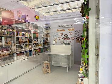 Продажа бутиков: Продажа бутиков Островок в ТЦ, 15 м², 2 этаж — 10