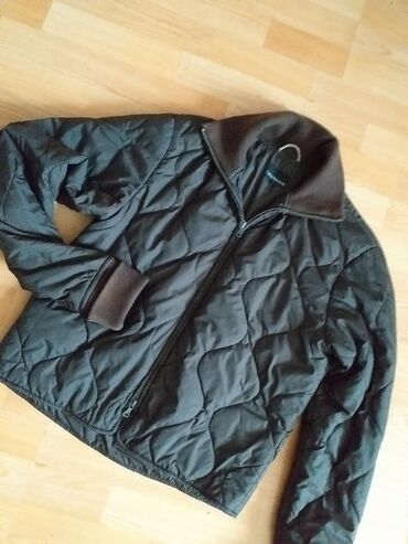 Ostale jakne, kaputi, prsluci: Originally Calvin Klein jakna . kao nova
