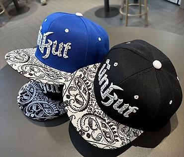 kepka: Snapback papaqlar – paisley naxışlı vizor və qabarıq tikişli yazı - — 1