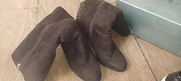 Кроссовки и спортивная обувь: Продаю замшевые сапоги женский размер;38 хз какой бренд 1500 сом — 6