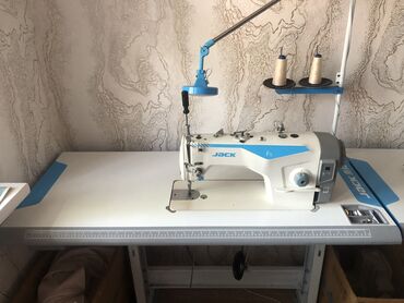 жак швейный машинка: Швейная машинка 18000