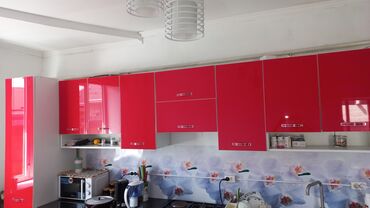 кухонный в рассрочку: Кухонный гарнитур, Шкаф, цвет - Красный, Б/у