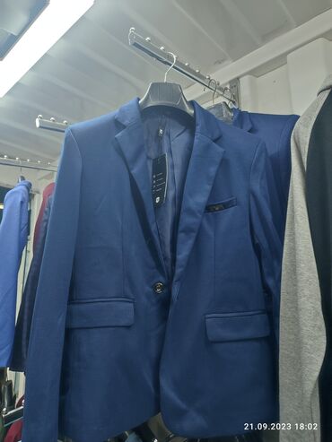 пиджак кастюм: Костюм XS (EU 34), S (EU 36), M (EU 38)