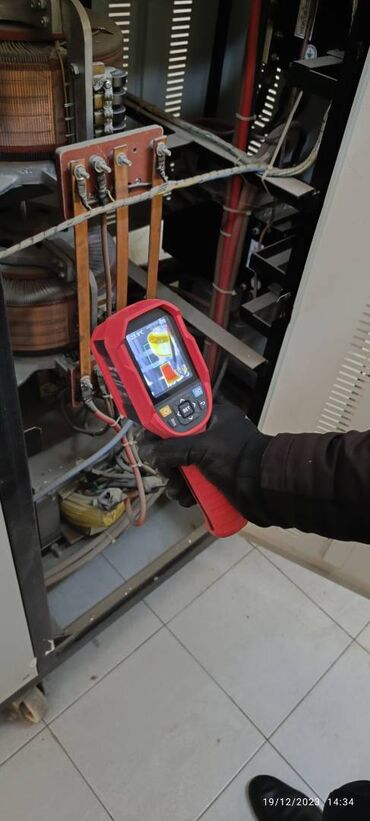 Elektrik işləri: Yüksək və Aşağı Gərginlikli Elektrik Sistemlərinin Qurulması və Sınaq