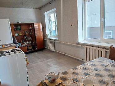 Продажа коттеджей и домов: В городе КАРАБАЛТА.Продается 5 комнатный полуподвальный дом в нижней at lalafo.kg — 6 Продажа коттеджей и домов: В городе КАРАБАЛТА.Продается 5 комнатный полуподвальный дом в нижней — 6