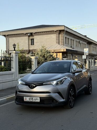 машины до 150000: Toyota C-HR: 2017 г., 2 л, Автомат, Бензин, Кроссовер