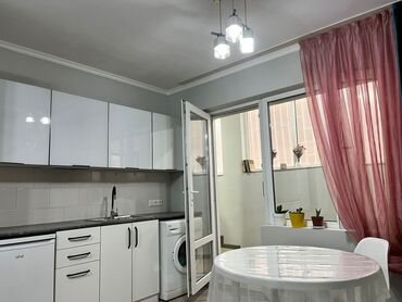 Продажа квартир: 2 комнаты, 54 м², 106 серия, Цокольный этаж этаж, Дизайнерский ремонт