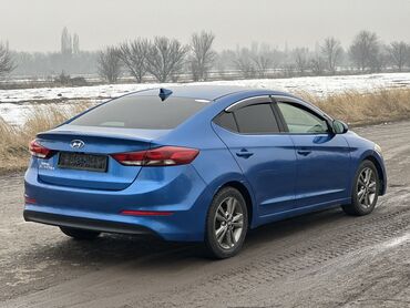 авто в рассрочку без первоначального взноса: Hyundai Elantra: 2016 г., 2 л, Автомат, Бензин, Хетчбек