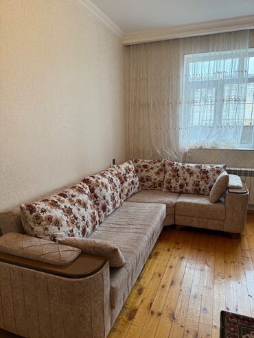 kunc divanlar işlenmiş: Künc divan, Bazalı