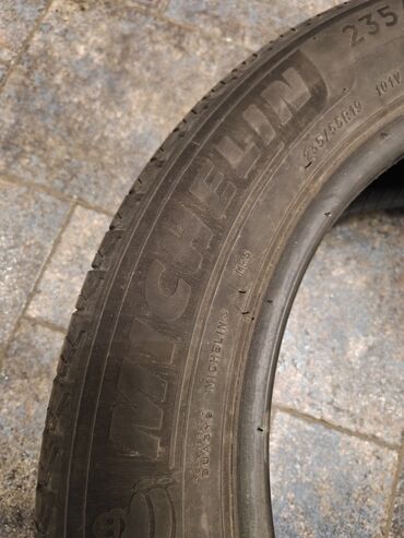 Disklər: Şin Michelin 235 / 55 / R 19