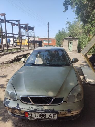 дешевая машина: Daewoo Nubira: 2000 г., 1.6 л, Автомат, Бензин, Седан