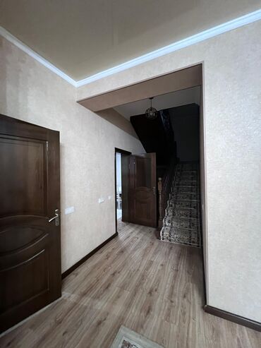 Долгосрочная аренда домов: 215 м², 7 комнат, Парковка, Теплый пол, Утепленный — 4