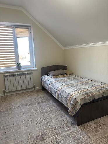 Үйлөр: 4 бөлмө, 130 м², 4500 соток, Бишкек, Көк-Жар ж/м — 4