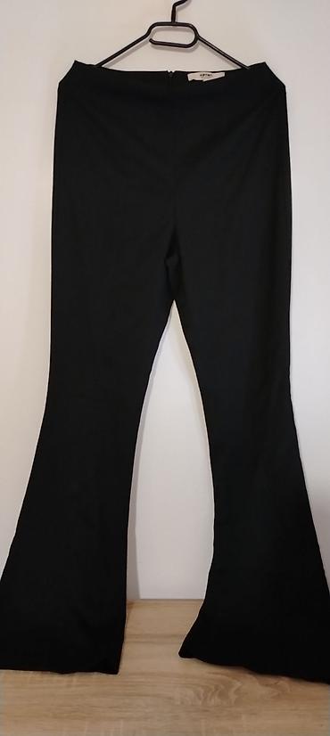 Kompleti: Set garderobe – 4 komada 1) Crne farmerke sa blagim zvonom - Klasičan — 3