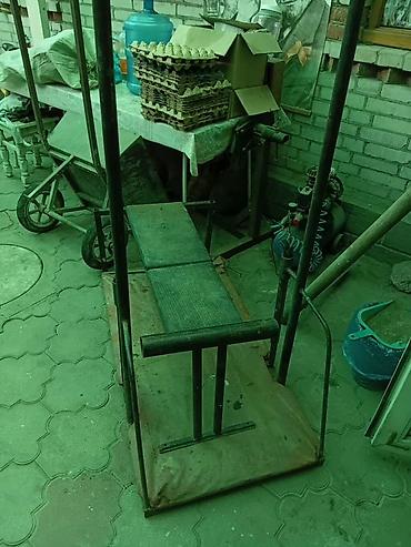 Тренажёр для пресса/гиперэкстензии самодельной конструкции. Описание at lalafo.kg Тренажёр для пресса/гиперэкстензии самодельной конструкции. Описание