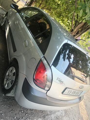 kvadrasikl satışı: Kia Rio: 1.5 л | 2007 г. Хэтчбэк