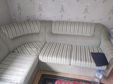 мебель диван: Угловой диван, цвет - Зеленый, Б/у