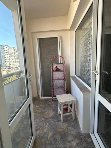 Köhnə tikili: Bakı, Yasamal, 3 otaqlı, Köhnə tikili, m. İnşaatçılar, 85 kv. m -da lalafo.az — 11 Köhnə tikili: Bakı, Yasamal, 3 otaqlı, Köhnə tikili, m. İnşaatçılar, 85 kv. m — 11