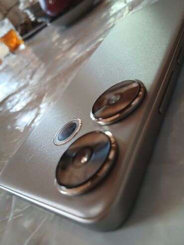 Poco: Poco F6, 512 GB, rəng - Gümüşü, Barmaq izi — 9