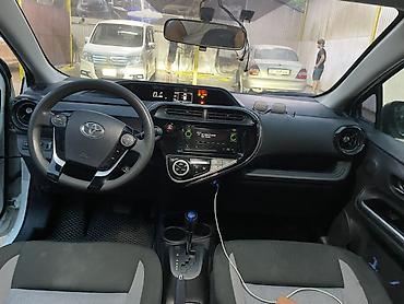 jac s7: Toyota Prius C: 2018 г., 1.5 л, Вариатор, Гибрид, Хэтчбэк — 5