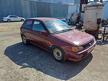 трёхдверный: Toyota Starlet: 1992 г., 1.3 л, Автомат, Бензин, Хэтчбэк — 2