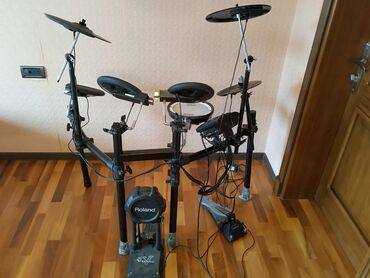 Pianolar: Baraban, Roland, İşlənmiş, Ünvandan götürmə