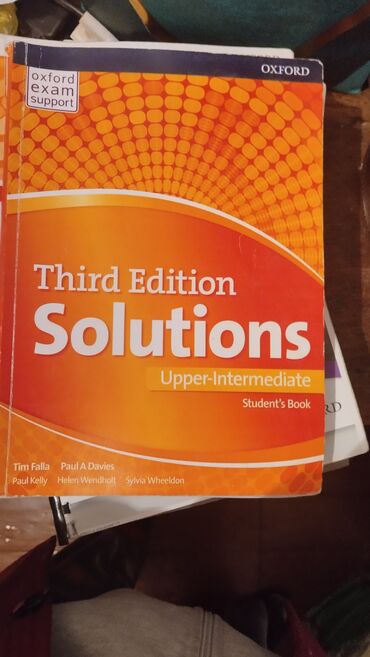 Иностранные языки: Учебники Solutions все по 100, кроме двух частей книг Solutions Upper — 7