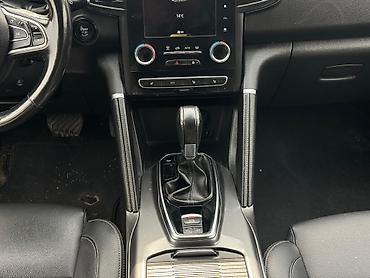 Другие автомобили: SAMSUNG QM6 Год выпуска: 2019 Коробка передач: АКПП Двигатель: 2.0 — 6