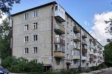 Стеновые плиты: Четырехэтажный панельный жилой дом серии «хрущёвка». - Материал — 1