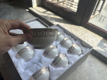 стеклянные банки для массажа купить в аптеке: 1) новый набор пиалок. 1500 сом 2) фруктовница. Новые. 2 шт по 400