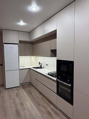 Кухонные гарнитуры: Кухонные гарнитуры в современном минималистичном стиле - Планировки — 4