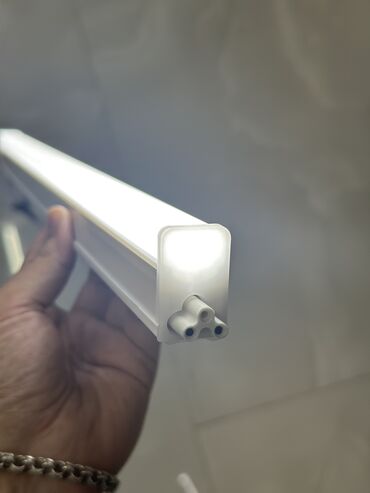 Digər işıqlandırma: 9w və 18w işıq gücünə sahib olan lampalar. 9w-3.5 azn ( 60 cm) 18w- 5 -da lalafo.az — 10 Digər işıqlandırma: 9w və 18w işıq gücünə sahib olan lampalar. 9w-3.5 azn ( 60 cm) 18w- 5 — 10