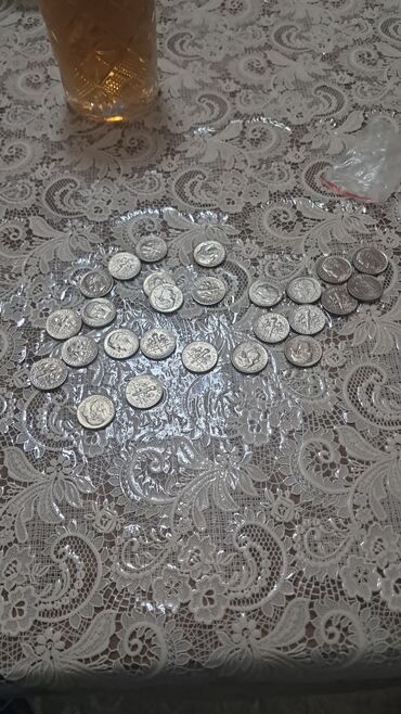 Sikkələr: Beynəlxalq xırda sikkələr kolleksiyası - Müxtəlif ölkələrdən qarışıq — 21