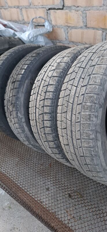 колесо для газ 53: Шины 175 / 65 / R 15, Зима, Б/у, Пара, Легковые, Yokohama