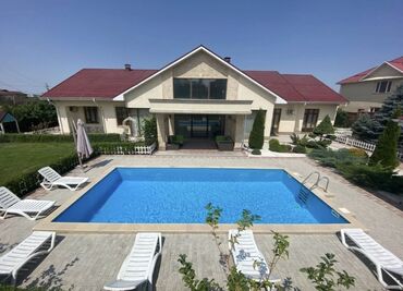 продаю дом в киргизии 1: 550 м², 8 комнат