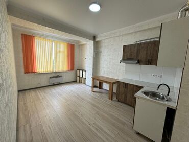 Продажа квартир: 1 комната, 40 м², Индивидуалка, 3 этаж, Евроремонт