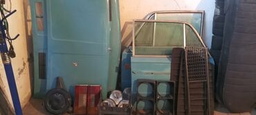 ваза напольная стеклянная высокая без узора: VAZ (LADA) 2106: 1.5 l | 1984 il 25000 km Sedan